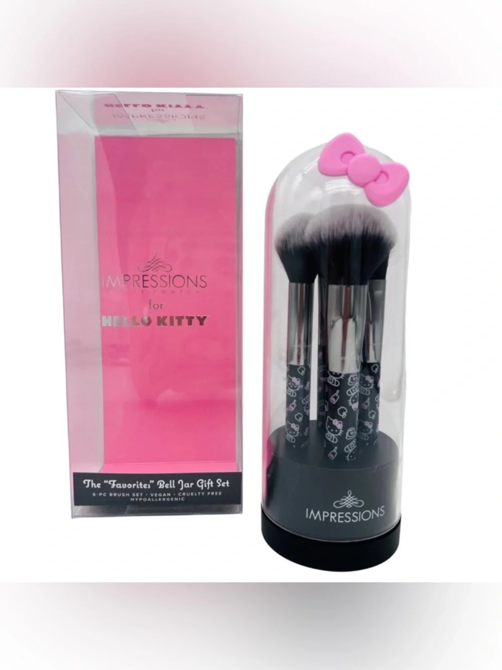 Impressions Hello Kitty Pink Kabuki Brush Gift Set